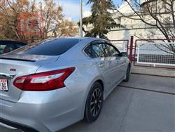 نيسان ألتيما